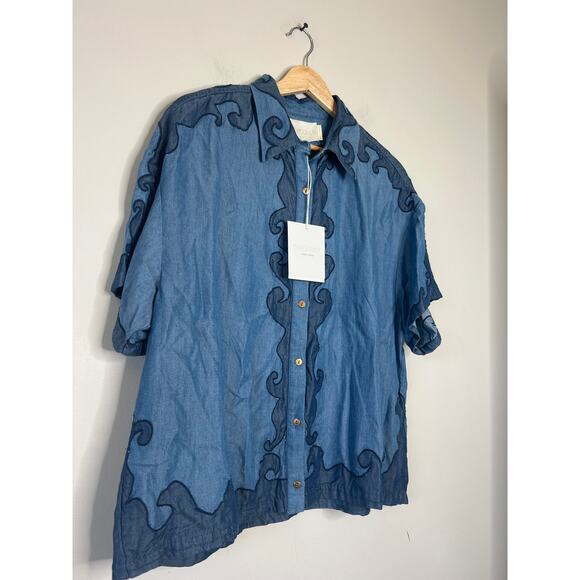 NWT Carolina K Pina Embroidered Denim Boxy Fit Short-Sleeve Shirt Blue Size: M - Picture 3 of 8